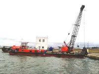 29.29m Self-propelled Floating Crane SWL 20mts