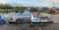 very low draft buoy laying offshore support vessel